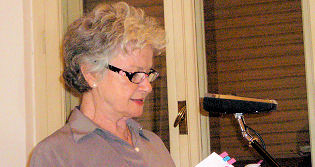 Ariella Reggio legge brani dal Lunarietto 2009